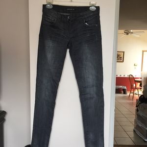 Dark gray skinny jeans w/ detailed pockets